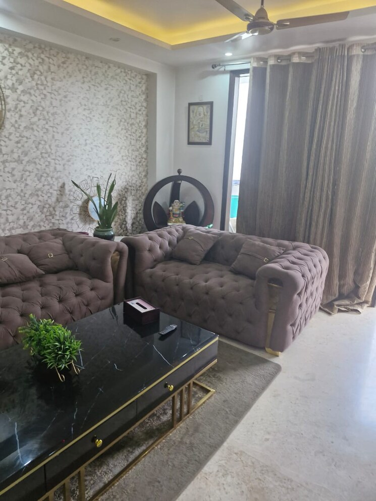 Living Room, ansal-api-esencia 3 Bedroom 251 Sq.Yd. Builder Floor In Sector 67 Gurgaon 8165844