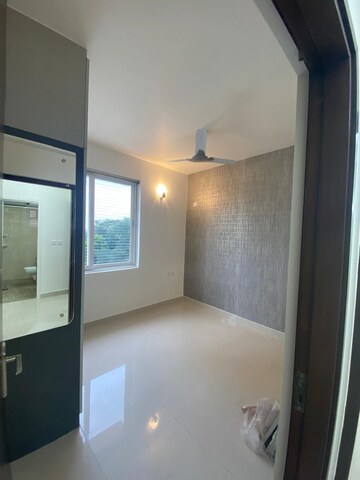 Room in 3 BHK Apartment at Hoysala Ace, Sahakara Nagar – for Sale