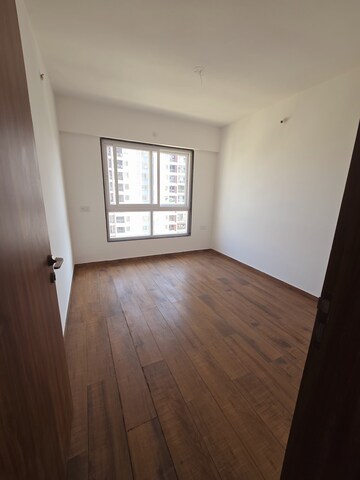Room in 2 BHK Apartment at Unique K City, Keshav Nagar – for Rent