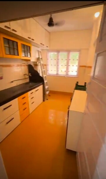 Master Bedroom in 1 BHK Apartment at Manju Mahal Apartment, Pali Hill – for Rent