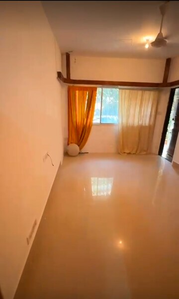 Furnished Amenities in 1 BHK Apartment at Manju Mahal Apartment, Pali Hill – for Rent