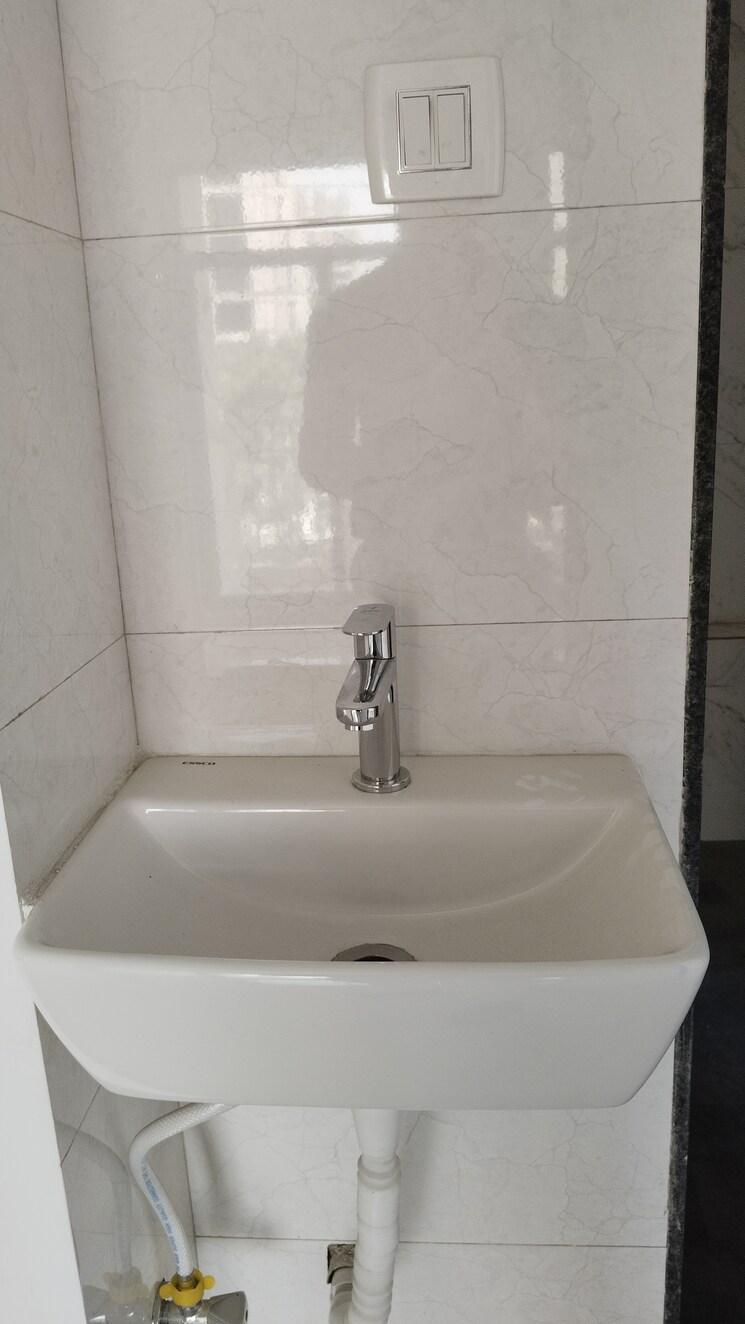 Bathroom, abhishek-shiv-shankar-residency 1 Bedroom 650 Sq.Ft. Apartment In Taloje Panchnad Navi Mumbai 8165884