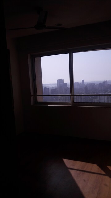 Room in 1 BHK Apartment at Mantri Serene, Goregaon East – for Rent