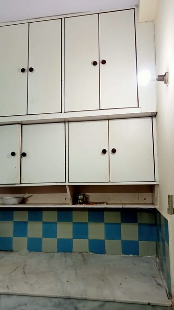 Furnished Amenities in 2 BHK Builder Floor at Lajpat Nagar ii – for Rent