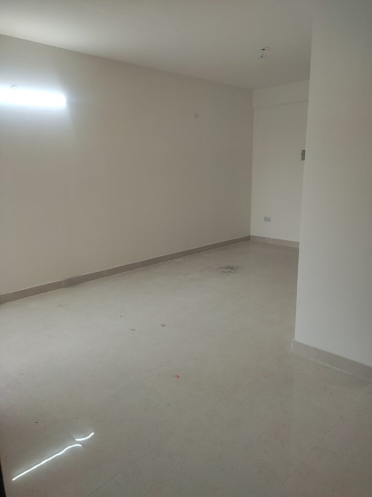 Room, avl-36-gurgaon 2 Bedroom 606 Sq.Ft. Apartment In Sector 36 Gurgaon 8165962