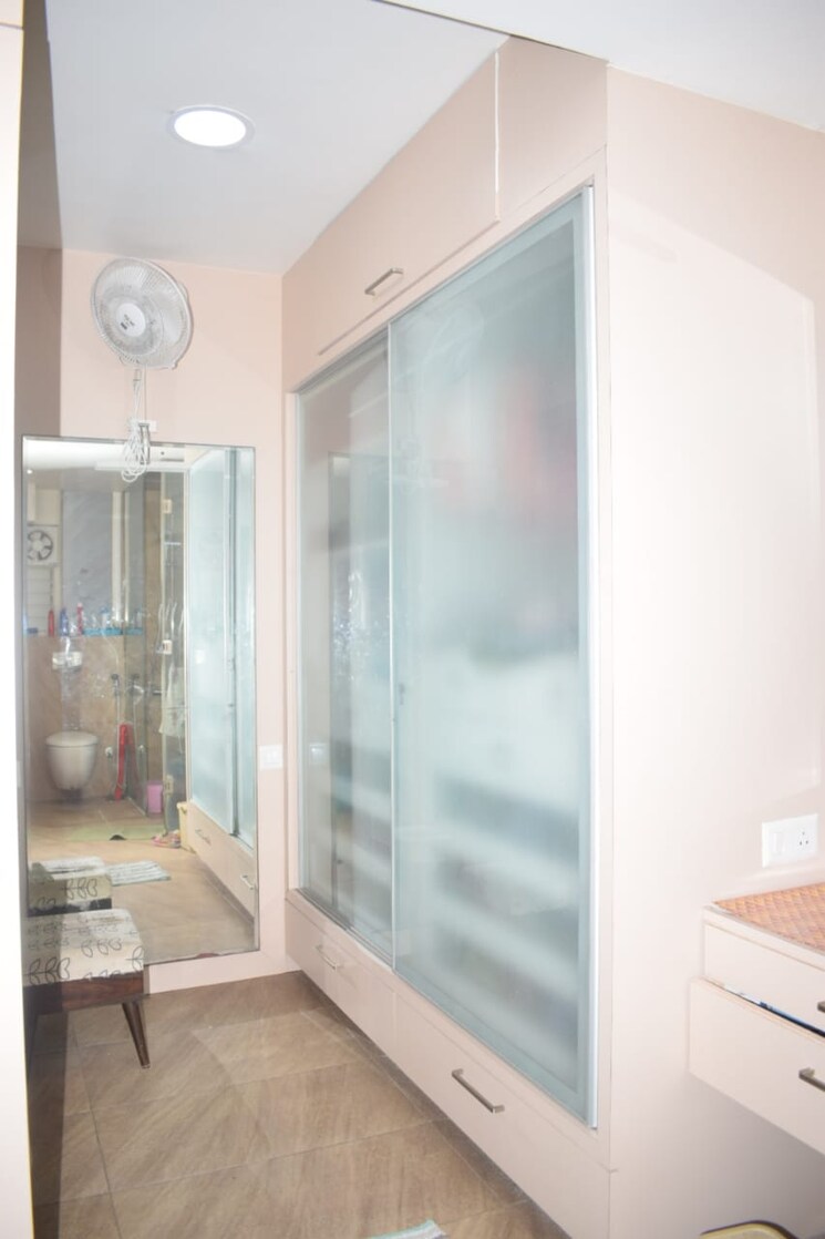 Bathroom, shalaka-opus-apartment 4 Bedroom 3854 Sq.Ft. Apartment In Salisbury Park Pune 8166052