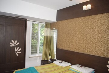 Bedroom in 4 BHK Apartment at Shalaka Opus Apartment, Salisbury Park – for Sale
