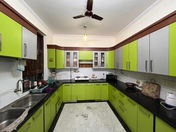 Kitchen in 6+ BHK Villa at Sector 31 – for Sale