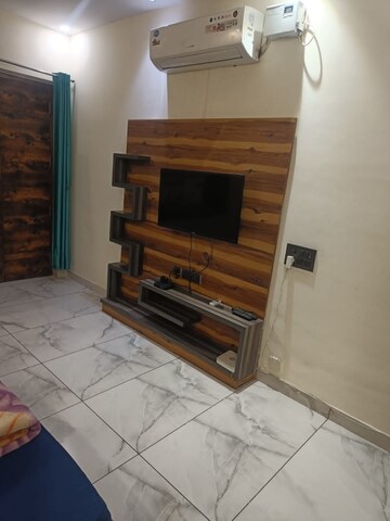 Furnished Amenities in 6+ BHK Independent House at RWA Apartments, Sector 31 – for Sale