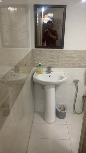 Bathroom in 1 BHK Builder Floor at Sector 51 – for Rent