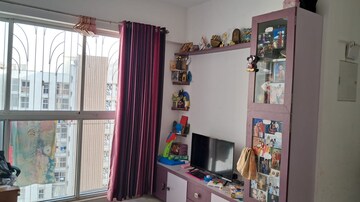 Room in 1 BHK Apartment at Lodha Upper Thane Meadows, Anjur – for Sale