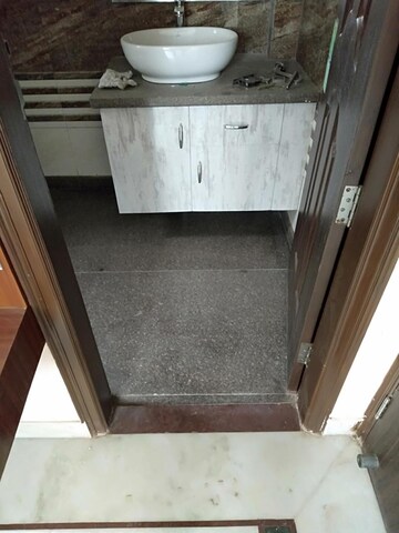 Kitchen in 4 BHK Builder Floor at RWA Apartments Sector 30, Sector 30 – for Rent