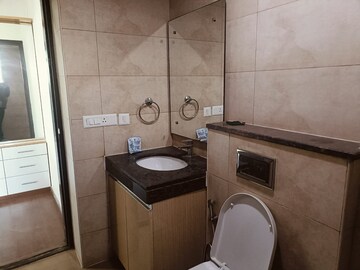 Master Bedroom in 4 BHK Apartment at Indiabulls Enigma, Sector 110 – for Rent