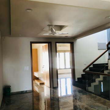 Room in 5 BHK Villa at Science City – for Sale