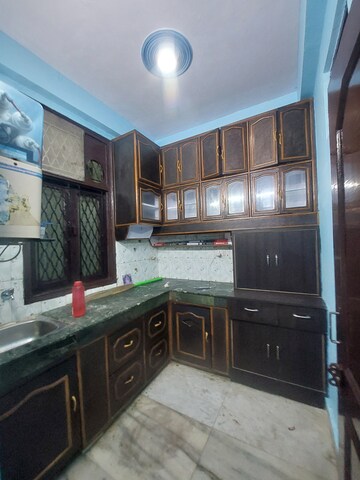 Kitchen in 1.5 BHK Builder Floor at Vaishali Sector 4 – for Rent