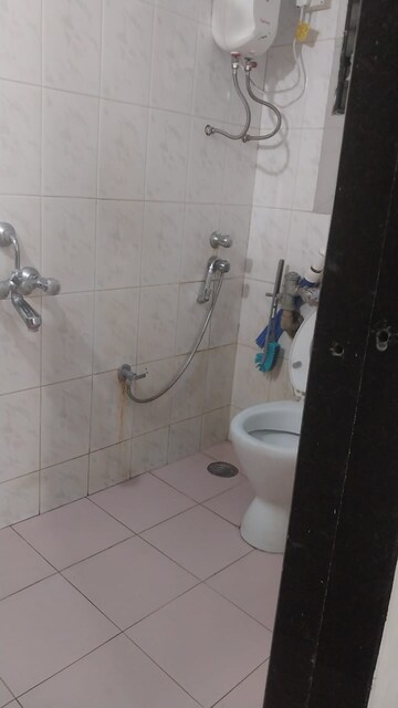 Bathroom in 6 BHK Independent House at New Panvel East – for Sale