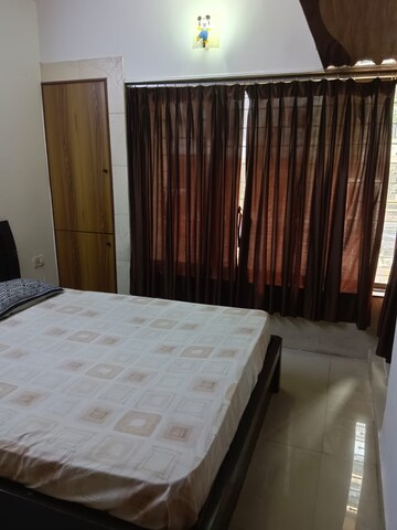 Bedroom in 2 BHK Apartment at Sai Nagar CHS Andheri West, Andheri West – for Rent
