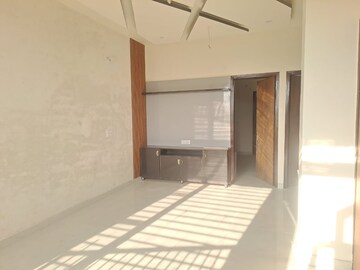 Room in 2.5 BHK Independent House at Dhakoli Village – for Sale