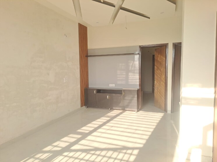 Room, dhakoli 2.5 Bedroom 900 Sq.Ft. Independent House In Dhakoli Zirakpur 8166412