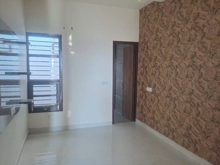 Room, dhakoli 2.5 Bedroom 900 Sq.Ft. Independent House In Dhakoli Zirakpur 8166412