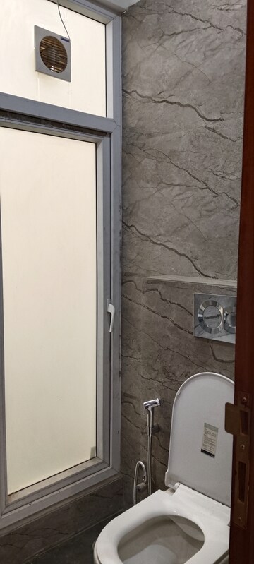 Bathroom in 4 BHK Builder Floor at Unitech South City II, Sector 50 – for Rent