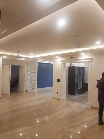 Living Room in 4 BHK Builder Floor at Parklands, Sector 85 – for Sale