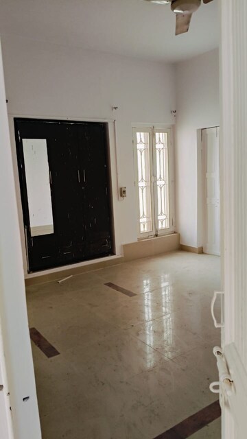 Bedroom in 3 BHK Independent House at Sector 16 – for Rent