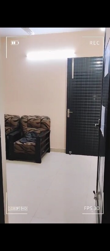 Living Room in 2 BHK Independent House at Sector 52 – for Rent
