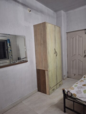 Room in 1.5 BHK Independent House at Jawahar Nagar – for Rent