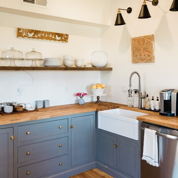 Kitchen in 3 BHK Builder Floor at Sector 37 – for Rent