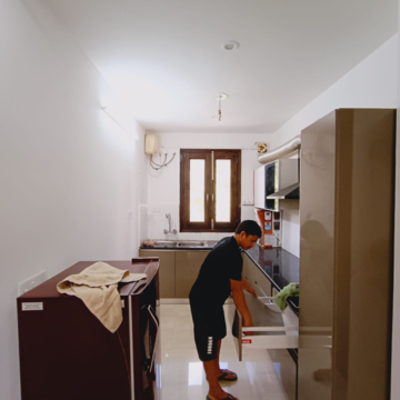 Team Area in 3 BHK Builder Floor at Hong Kong Bazaar, Sector 56 – for Rent