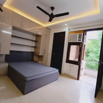 Room in 3 BHK Builder Floor at Hong Kong Bazaar, Sector 56 – for Rent