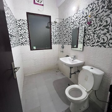 Bathroom in 1 BHK Builder Floor at Ansal Sushant Lok I, Sector 43 – for Rent