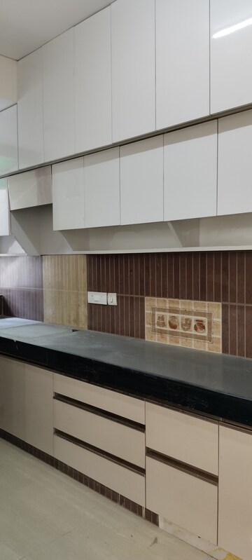 Kitchen in 2.5 BHK Builder Floor at Unitech South City II, Sector 50 – for Rent