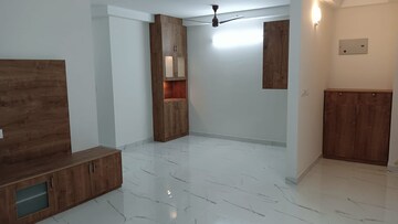 Room in 2 BHK Apartment at Mantri Lithos, Thanisandra – for Rent