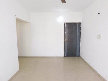Room in 2 BHK Apartment at Divyam Heights, Andheri West – for Rent