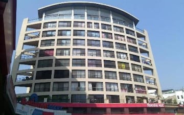 4 BHK Apartment For Rent in Tain Square, Wanwadi