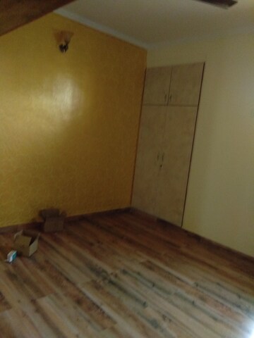Room in 4 BHK Independent House at Shanti Nagar – for Sale