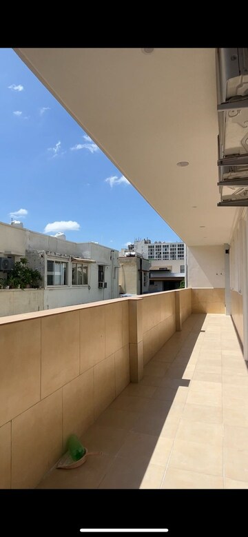 Balcony in 4 BHK Builder Floor at Unitech South City II, Sector 50 – for Rent