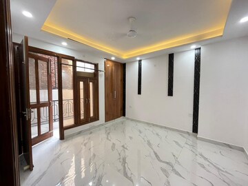 2 BHK Builder Floor For Rent in Saket