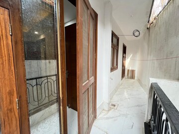 Bathroom in 2 BHK Builder Floor at Saket – for Rent