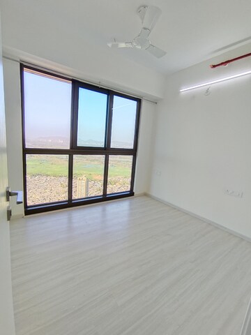 Room in 1 BHK Apartment at Godrej The Trees, Vikhroli East – for Rent