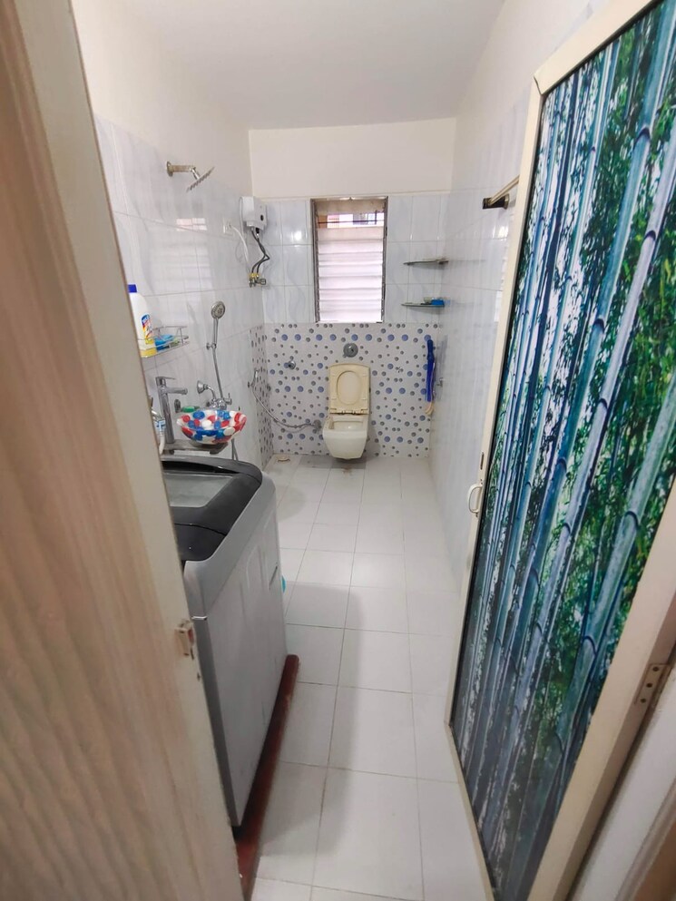 Bathroom, rajesh-raj-sarovar 2 Bedroom 800 Sq.Ft. Apartment In Dahisar West Mumbai 8166678