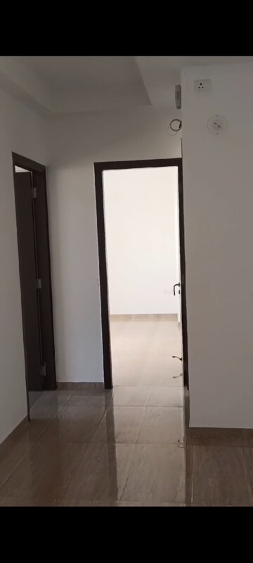 Room in 2 BHK Apartment at CCI Rivali Park, Borivali East – for Rent