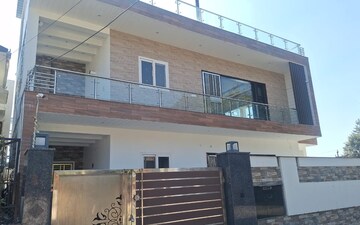 5 BHK Independent House For Rent in Dalanwala