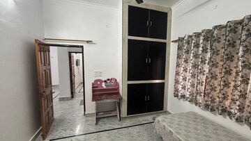Living Room in 2 BHK Builder Floor at Preet Vihar – for Rent
