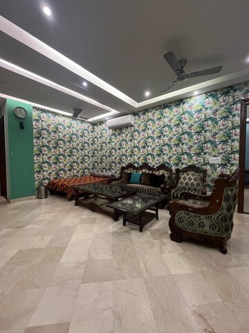 3 BHK Builder Floor For Rent in Saket