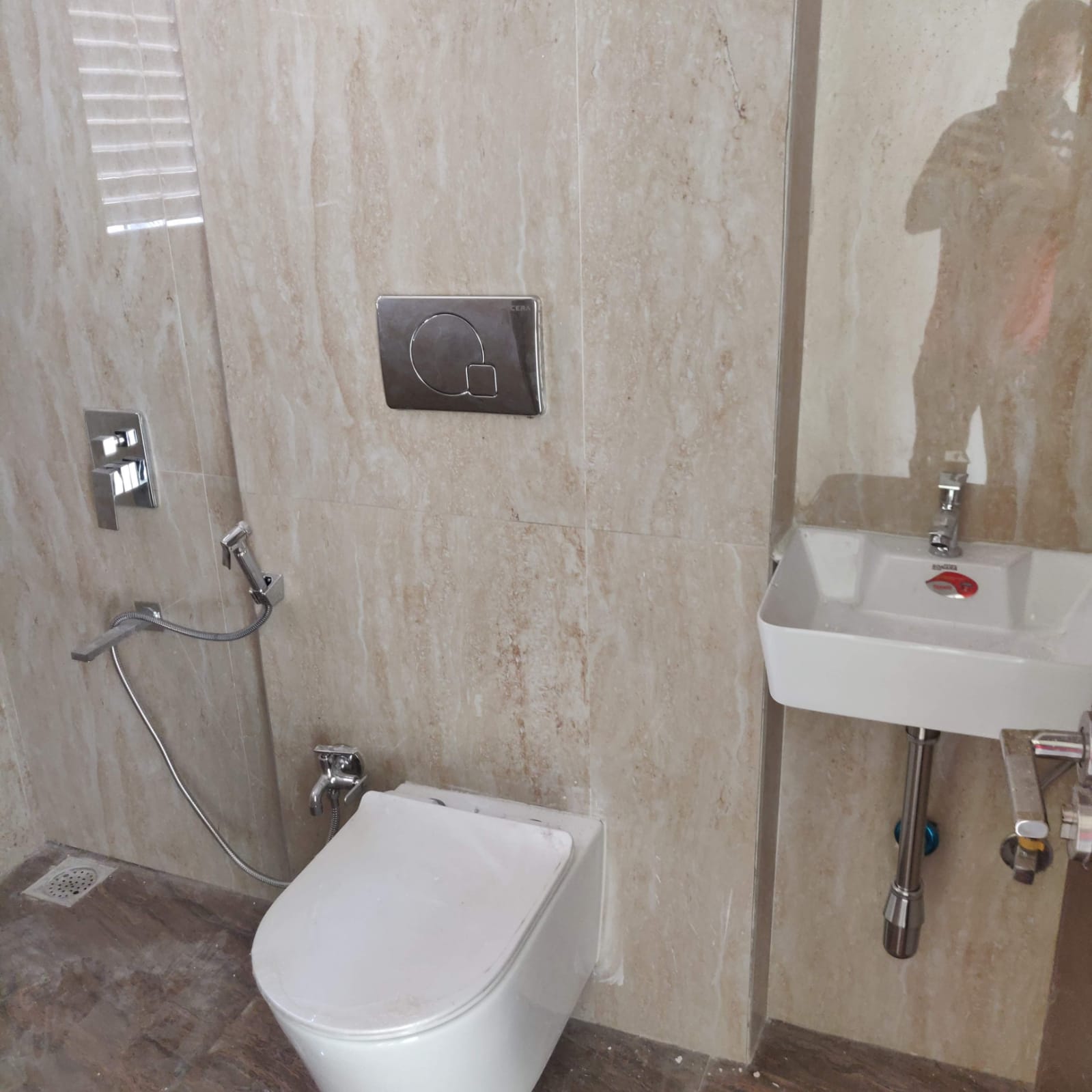 1 BHK + Pooja Room Apartment For Sale in Silver Solitaire