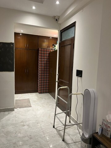 Living Room in 4 BHK Apartment at Janakpuri – for Rent