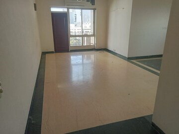 Room in 4 BHK Apartment at Bestech Park View City 2, Sector 49 – for Rent